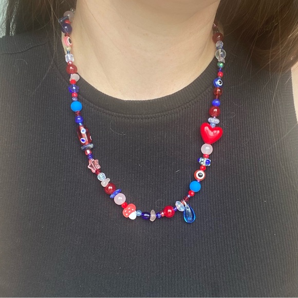 American Dreaming Red Blue Pink Beaded Necklace Silver Heart Flowers Stone Star - Picture 9 of 11